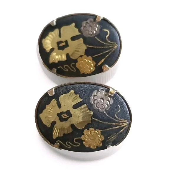 Vintage Clip On Earrings Women's Round Damascene Flower Gold Tone - Picture 1 of 6